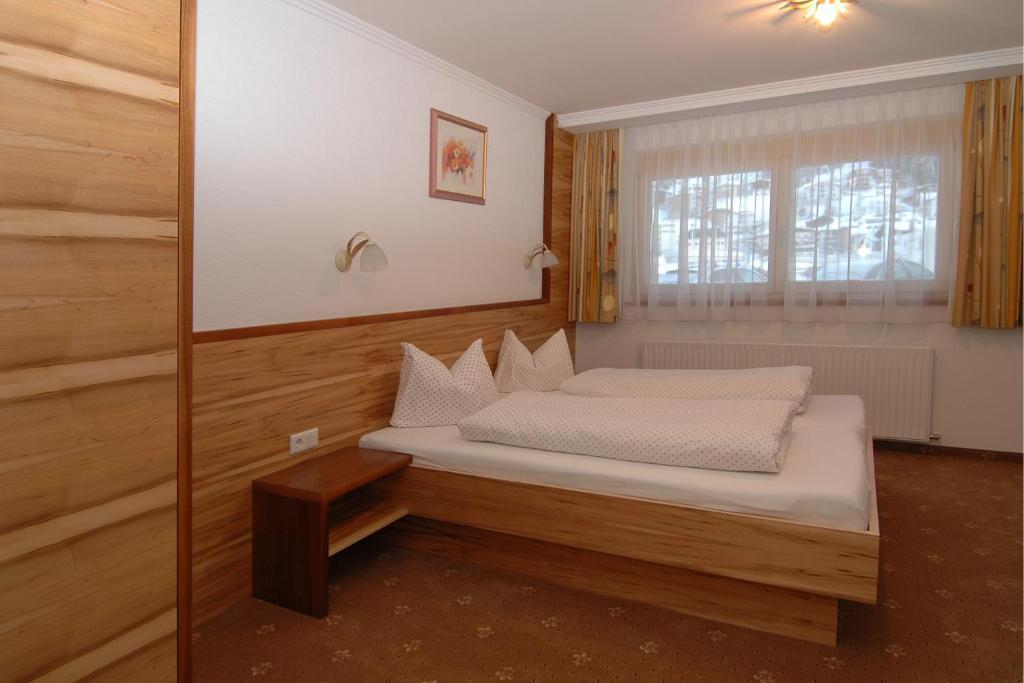 Hotel Garni Mirabell Ischgl Exterior foto